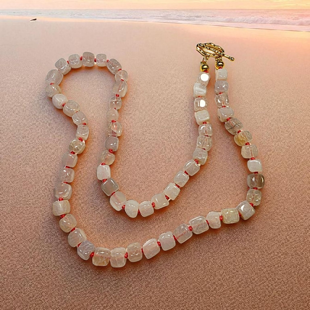 SALE!! Stylish Pale Rose Quartz Necklace